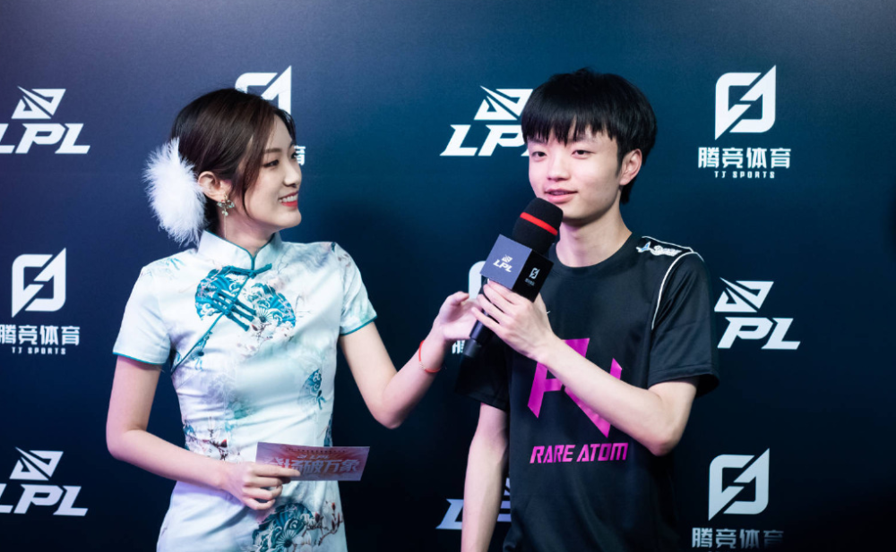 灵活跑位与 灵活跑位与